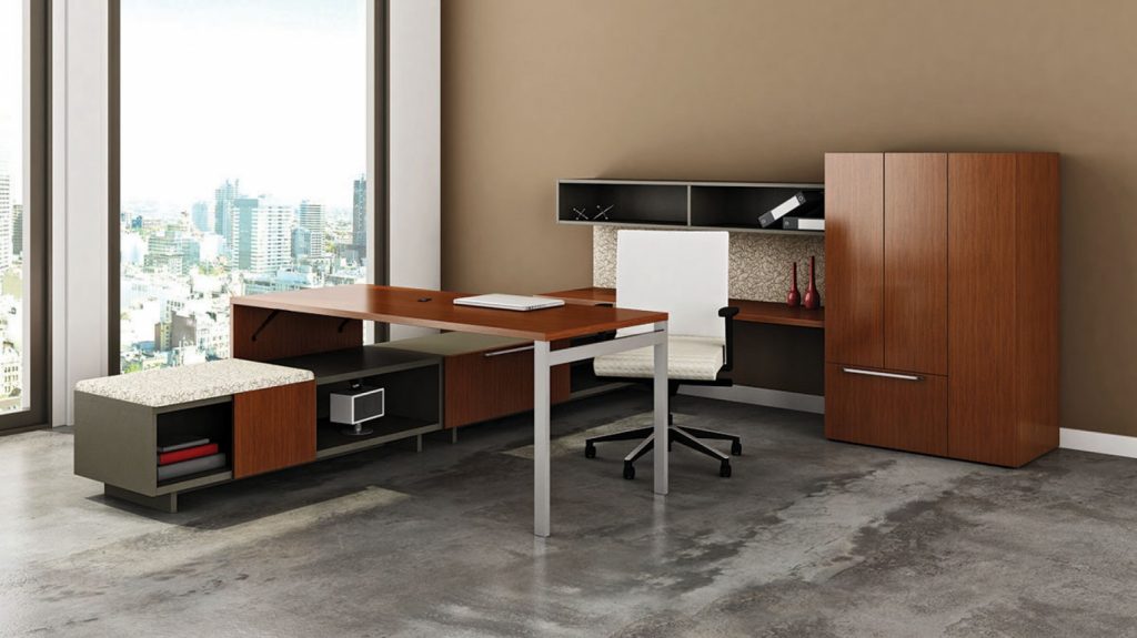 Sit-Stand Desks & Tables